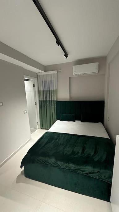 Host Apartament Elio ティラナ エクステリア 写真